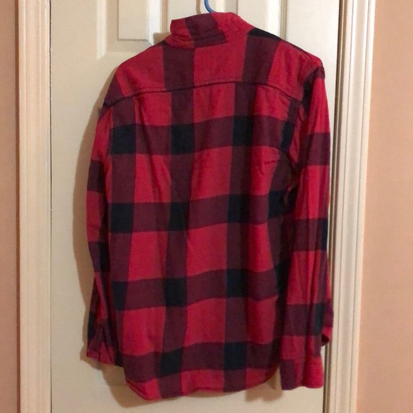 American Eagle Red and black plaid flannel - Picture 2 of 3